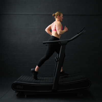1RM Curved Runner Treadmill