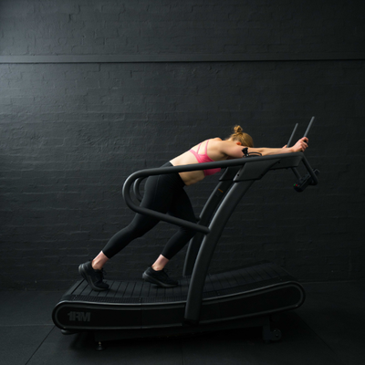 1RM Curved Runner Treadmill - Magnetic Resistance
