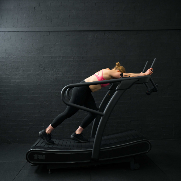 1RM Curved Runner Treadmill - Magnetic Resistance