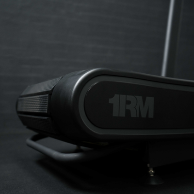 1RM Curved Runner Treadmill - Magnetic Resistance