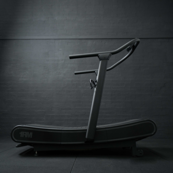 1RM Curved Runner Treadmill